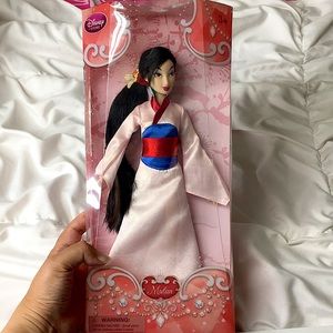 🖤MULAN COLLECTIBLE DOLL